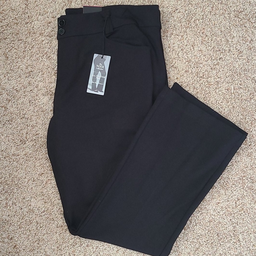 NWT Noir Collection Pants